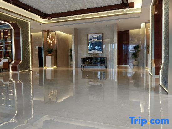 Linjin Yuehao International Hotel