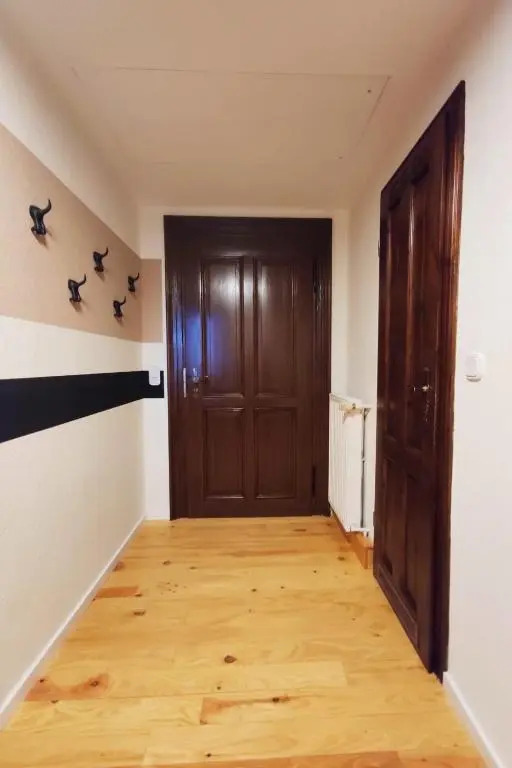 Exclusive Suite South Central