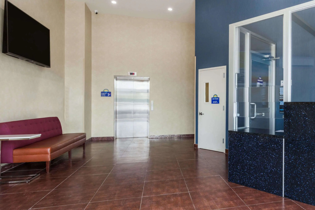 Days Inn by Wyndham Brooklyn Crown Heights