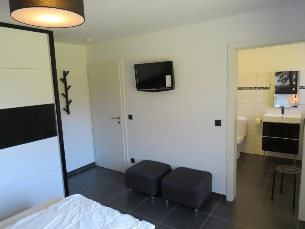 Sixine House, long weekend special