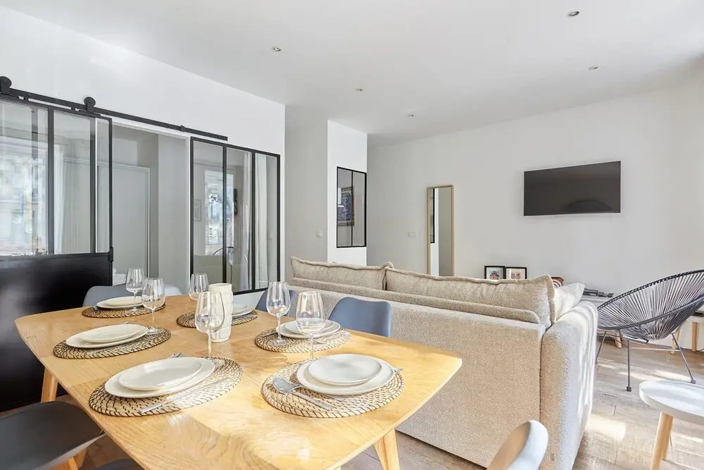 Apartment 2 Bedrooms Center of Paris