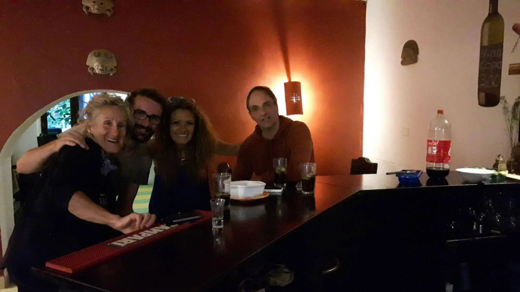 Hostal LAuberge Inn