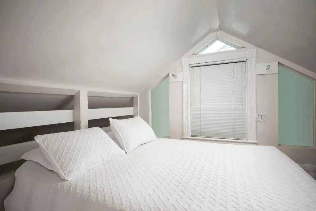 Bahama Gardens - 4 Key West Old Town Vacation Rental Homes - Sleeps 20