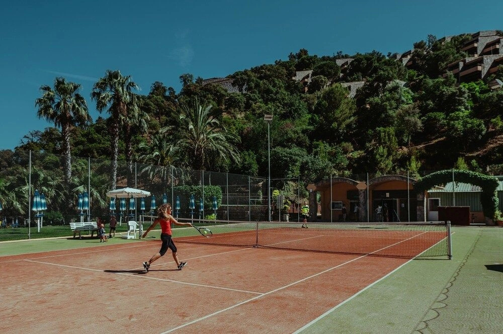 Pola Giverola Latroupe Camp