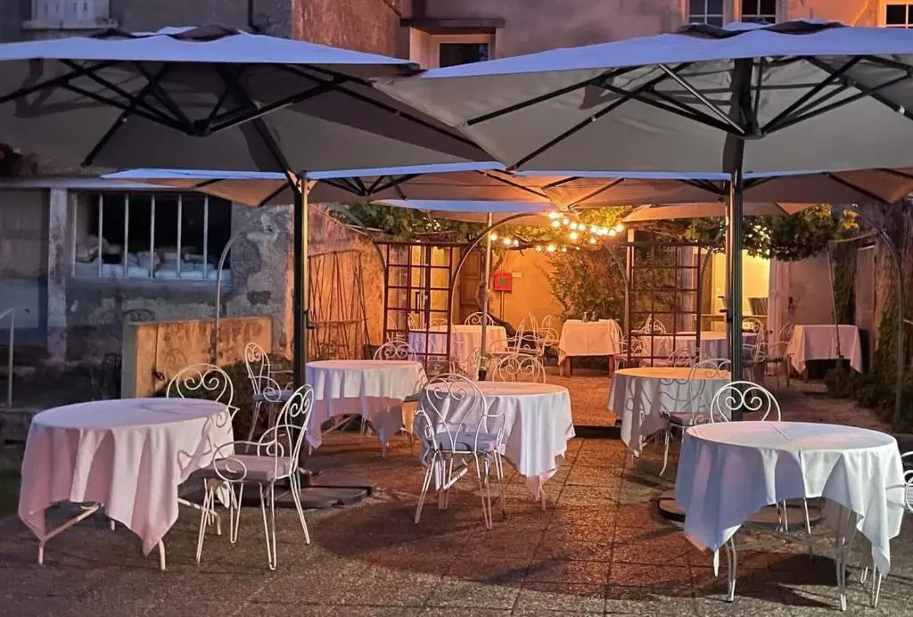 Logis Le Relais du Chapeau Rouge