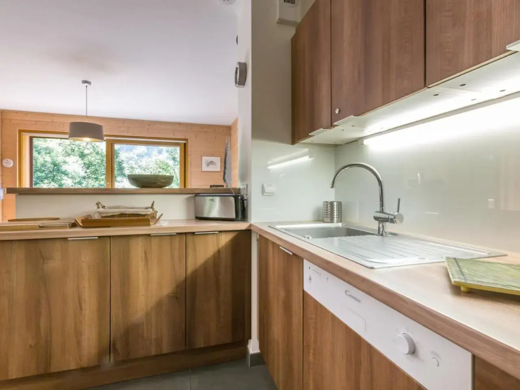 Demi-chalet moderne,**, animaux admis, garage, proche télécabines - FR-1-304-2