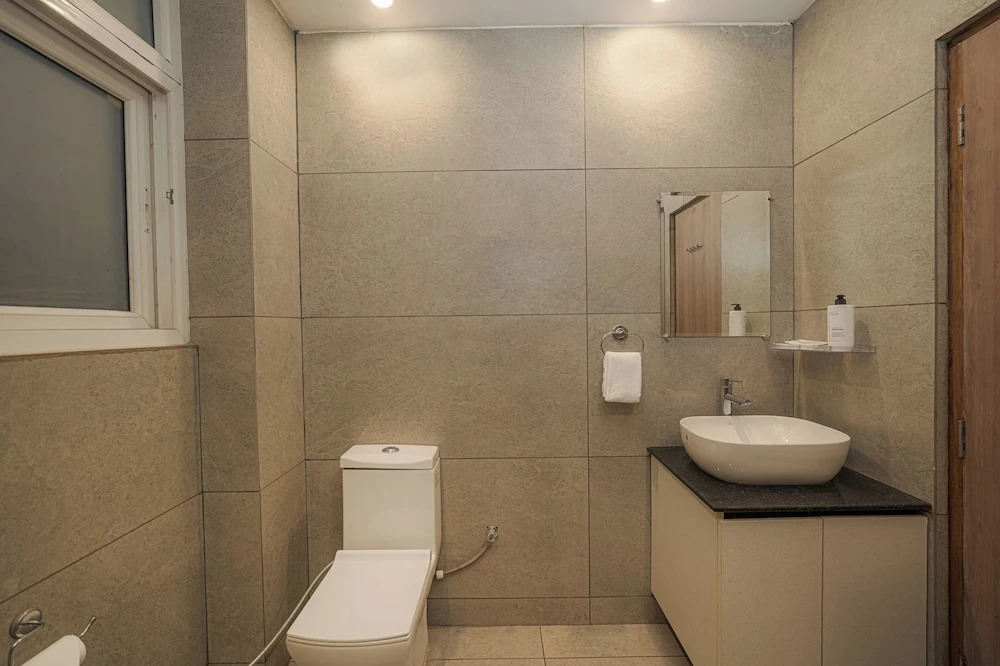 Alaya Stays Pinnacle 3BHK Apartment