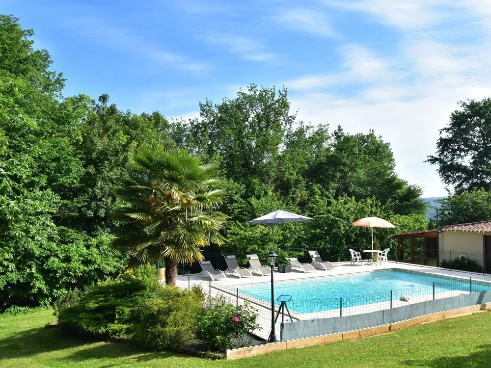 Cozy Holiday Home in Villefranche-du-Perigord with TV