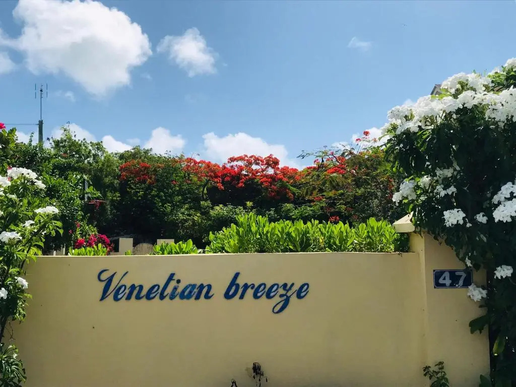 Lovely 2-bedroom Apartment in Venetian Road