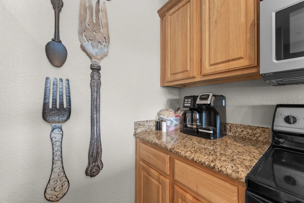 On The Rocks 3 Bedroom Condo by RedAwning