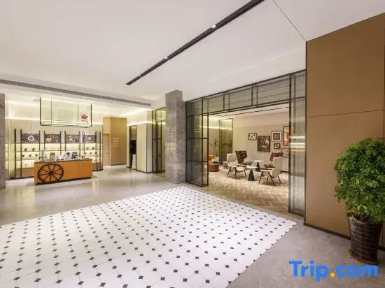 Homeinn Plus Hotel (Dalian Airport Wanda Plaza Branch)
