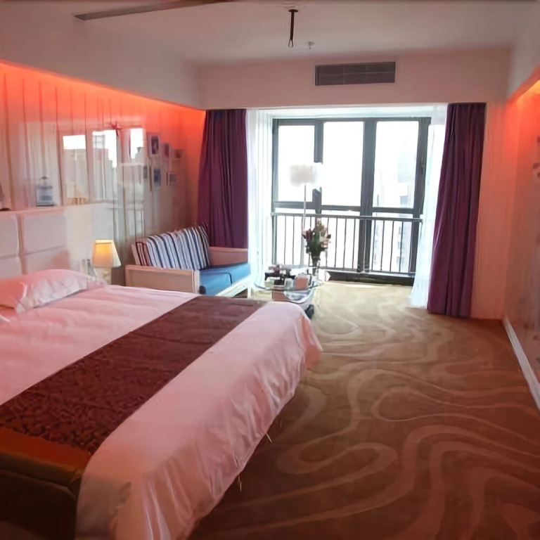 Youth Sunshine Hotel