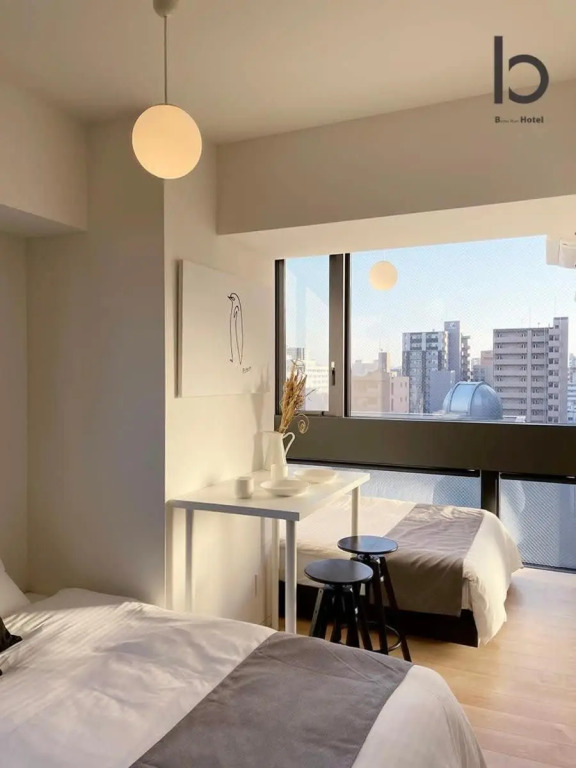 Modern 1 BR Apartment, Close to Peace Park, For 6 PPL