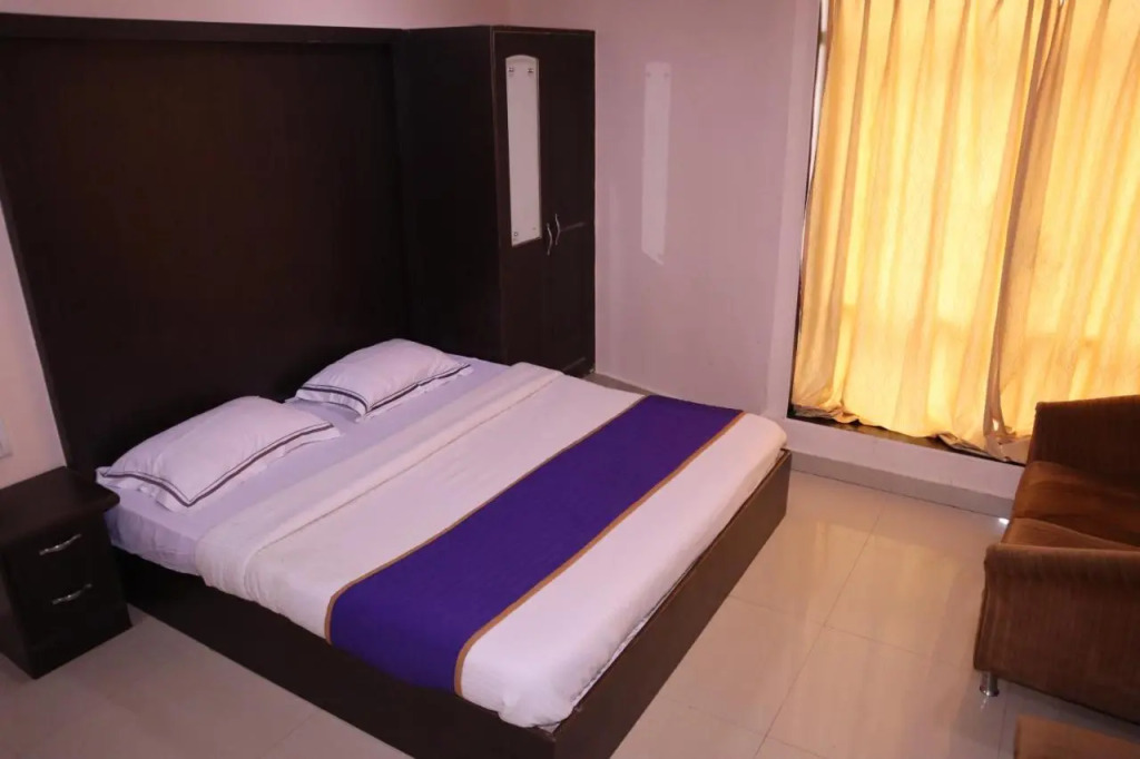 Smilestay BNS Lodge