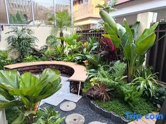 Qingkai Garden Homestay (Dai Ethnic Ancient Town)