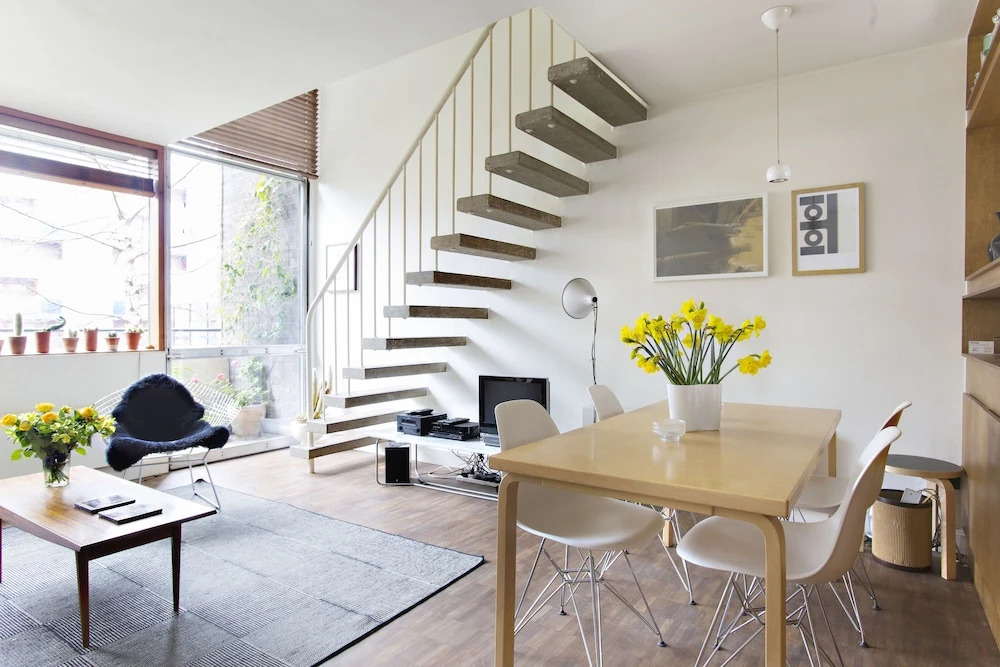 Classic Central London Home by Farringdon