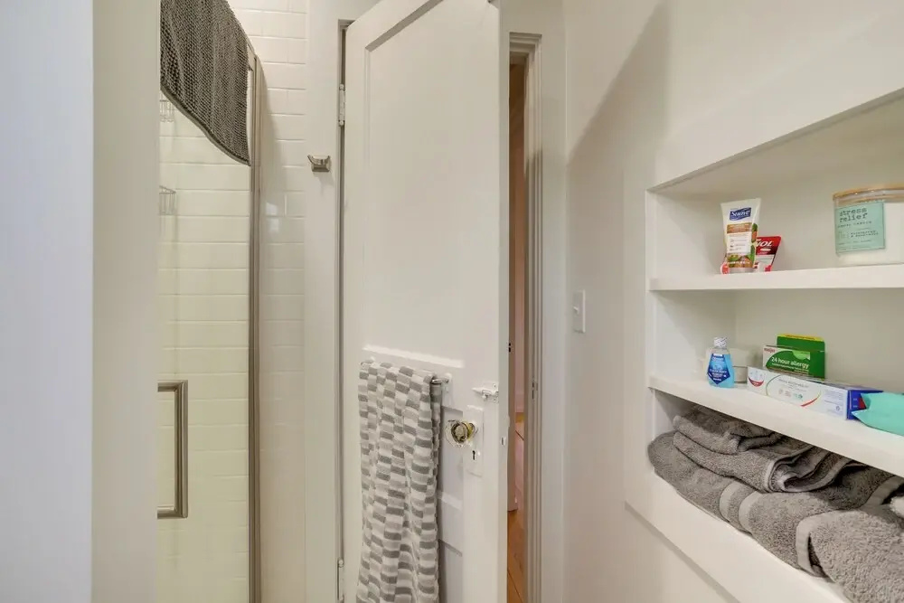 Indiana Vacation Rental - Walk to Syracuse Lake