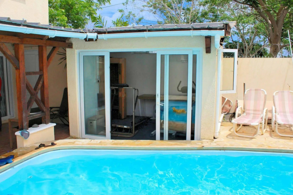 Beach Paradise Villas