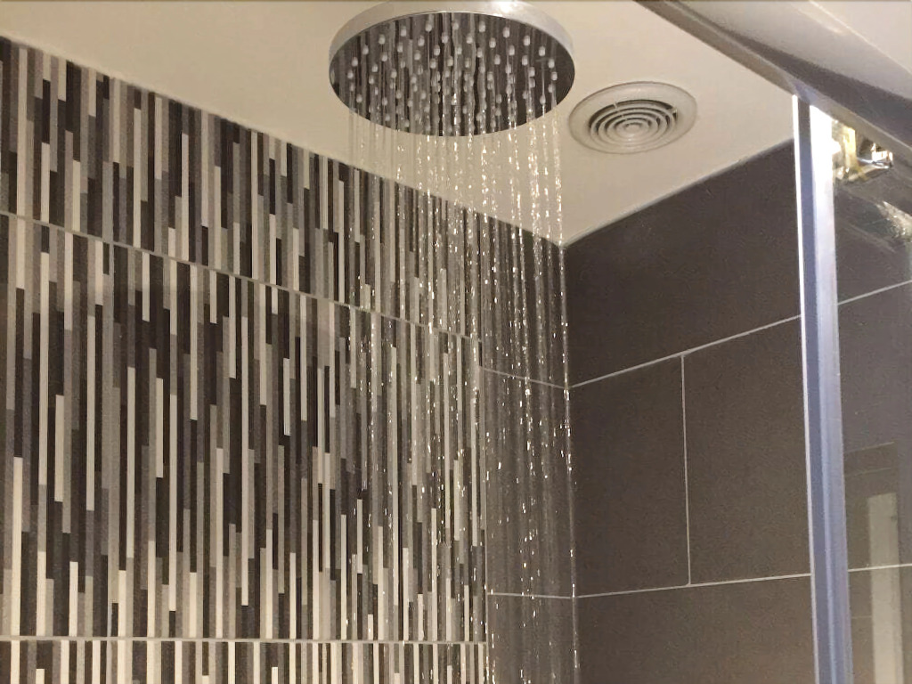 Springfield House Serviced Accommodation by Saffatel