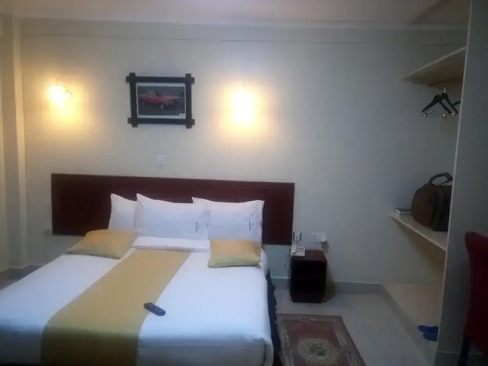 Merril Hotel