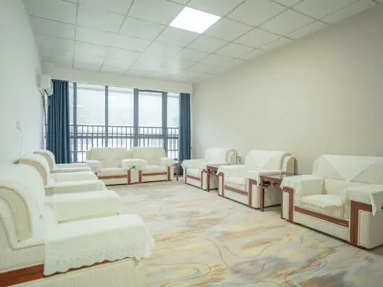 Wanyuan Jinfan Hotel shitai China