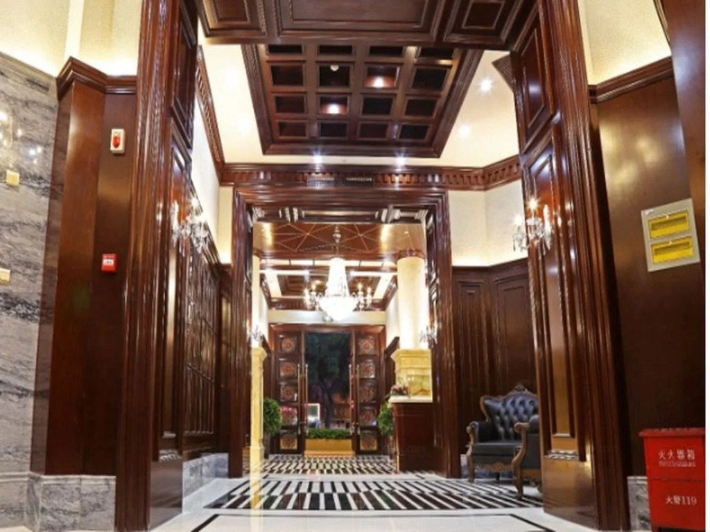 Sun Tour Hotel