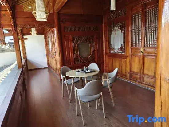 Shaxi Ancient Town Tianpan Homestay