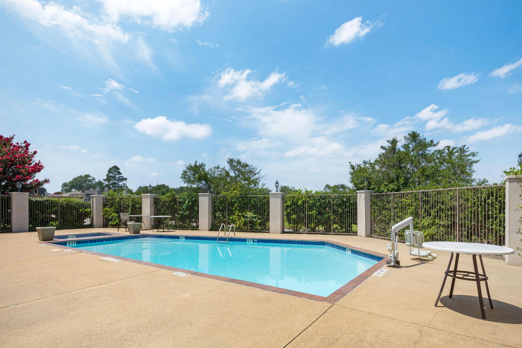 Best Western Plus Southpark Inn & Suites