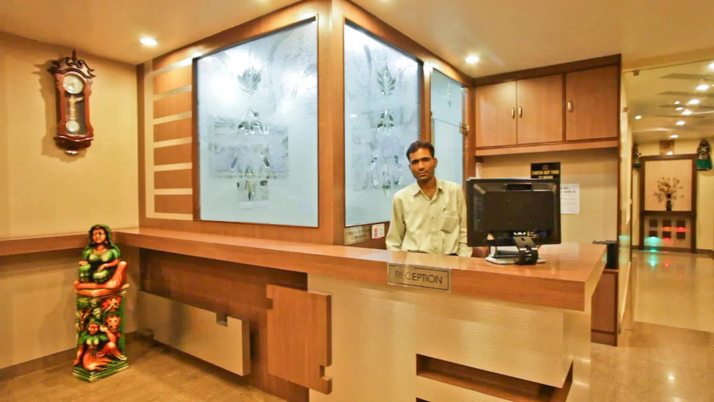 Hotel Taran by OYO