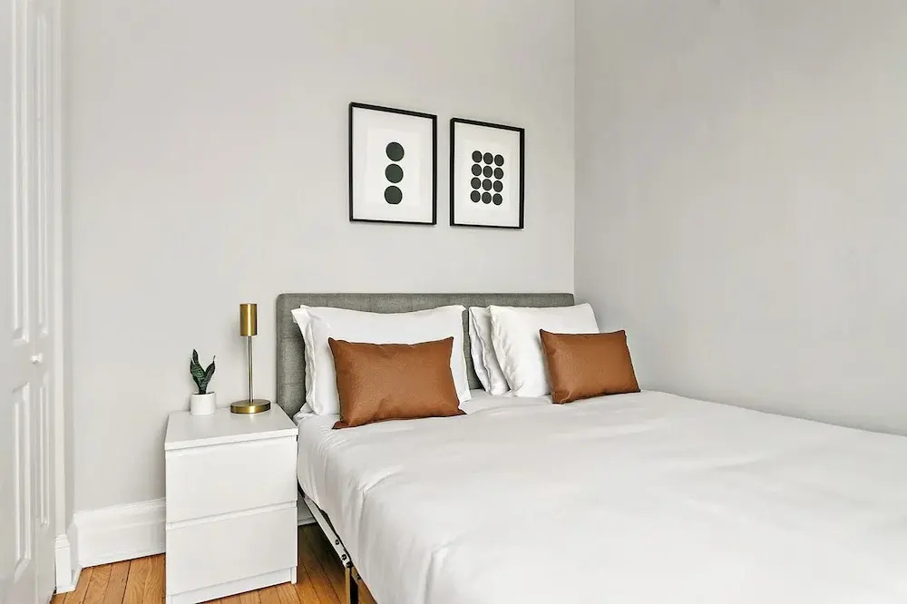 2BR in Prime Location - Grace 09-2