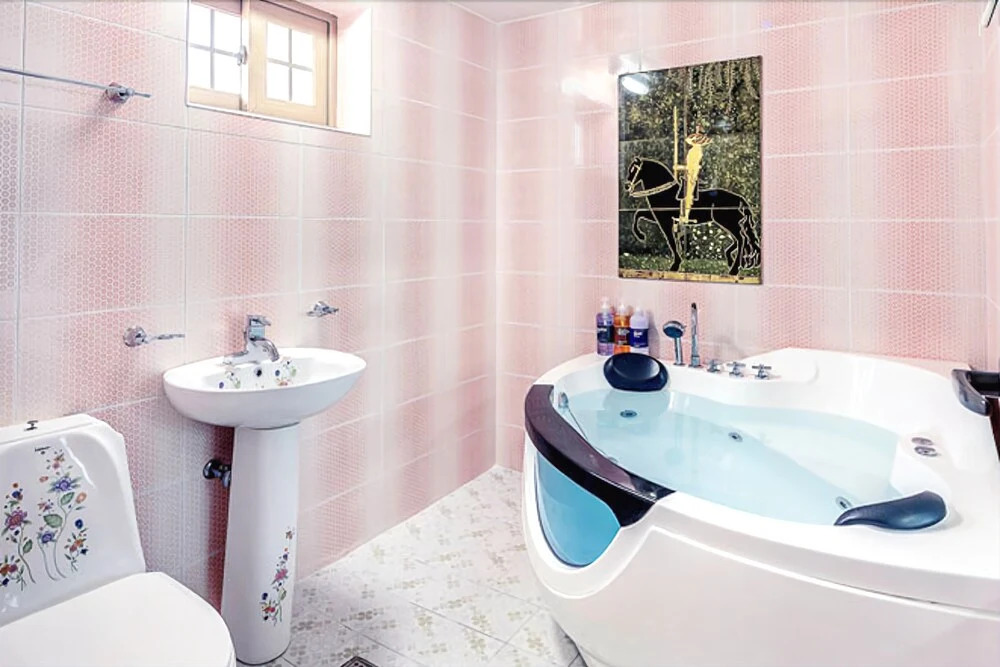Geojedo Whirlpool Pension (pets friendly)