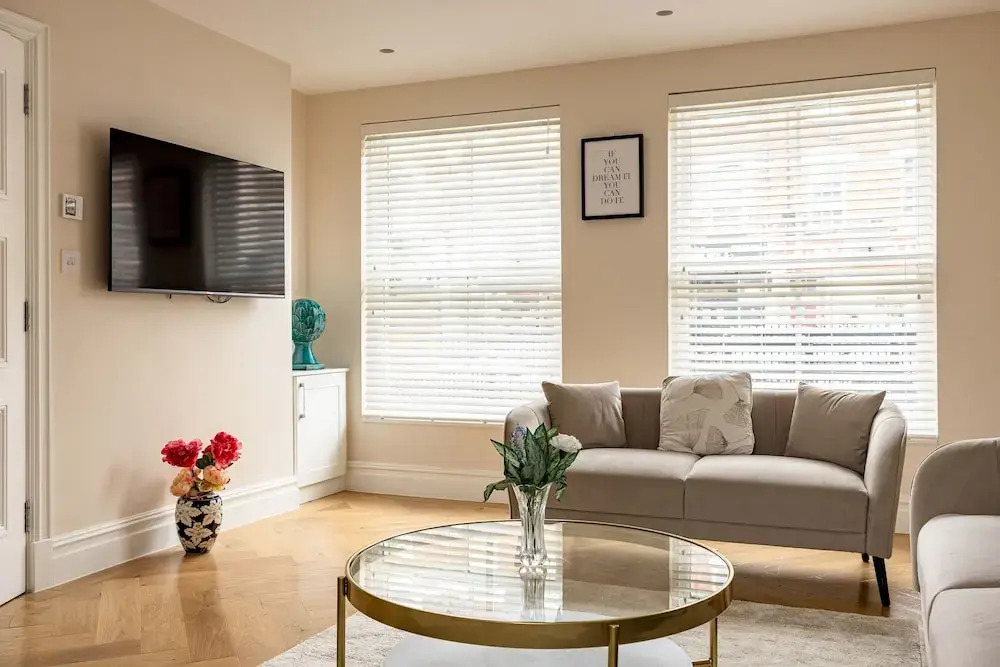 3-bdr Stunning LUX Villa Parking Central London