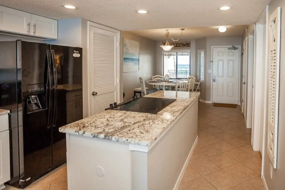 Windjammer Oceanfront Condominiums