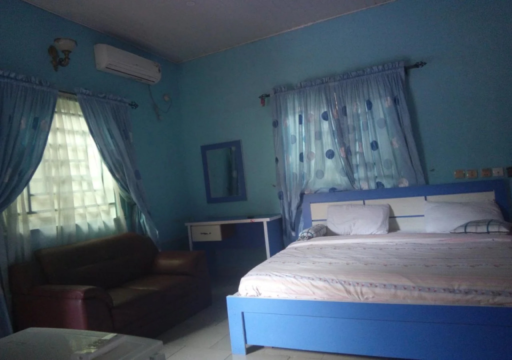 Danison Suites
