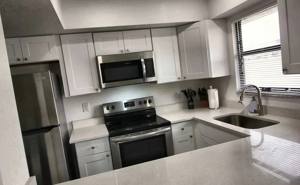 Cozy 2br Apartment in Cape Coral With Hot Tub U201