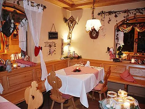 Wein- und Klimahotel Bergfriedel