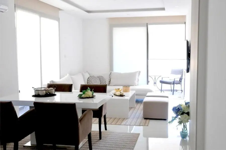 Zenobia Luxury City/Beach Apts No.1