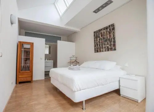 Helmers | Artfulstay