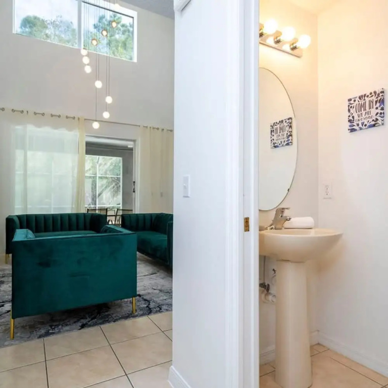 4697 Comfortable 7BD House