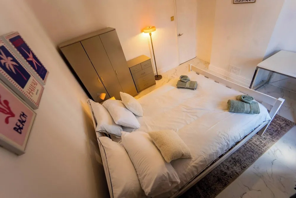 Room-comfy One-bdr in a Manchester House