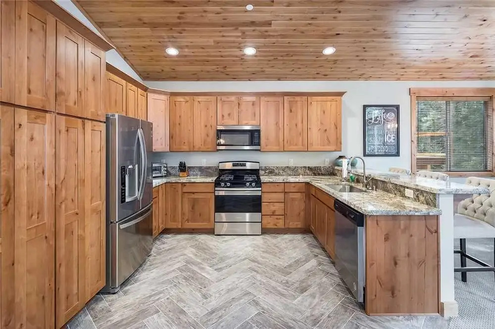 Gorgeous New Build W/bikes to Ride! #106