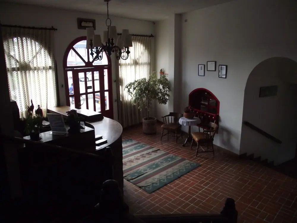 Hotel Casa Blanca
