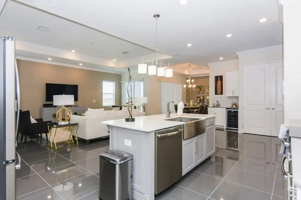 Top Deluxe Apartment at Storey Lake Sl4751-402