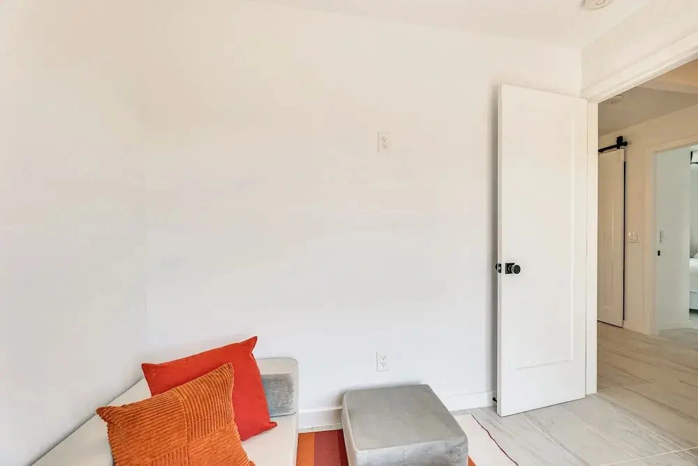 Walkable Downtown Chandler Oasis w/ Private Patio