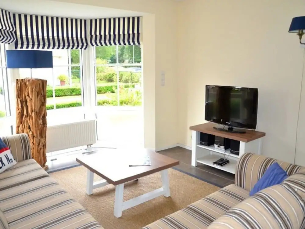 Spacious Holiday Home With a Garden, at 800 m. From the sea