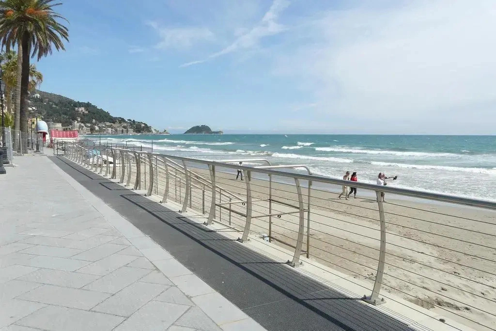 Attico Fronte Mare Alassio