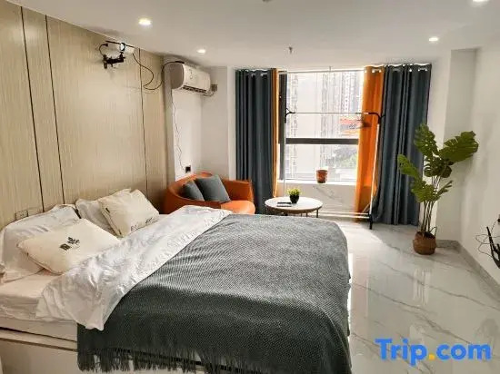 Zhaoqing Yi'ai Homestay