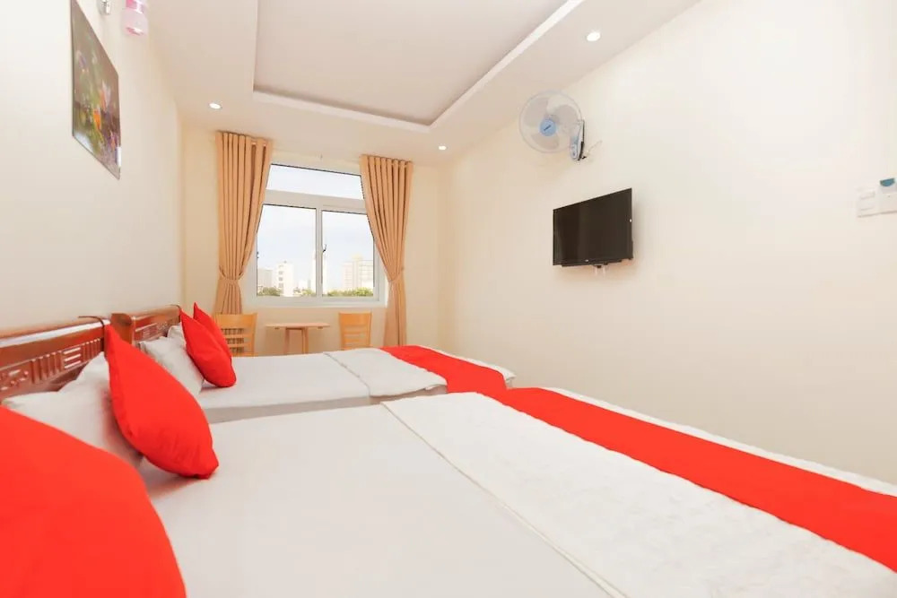 OYO 554 Happy Hotel
