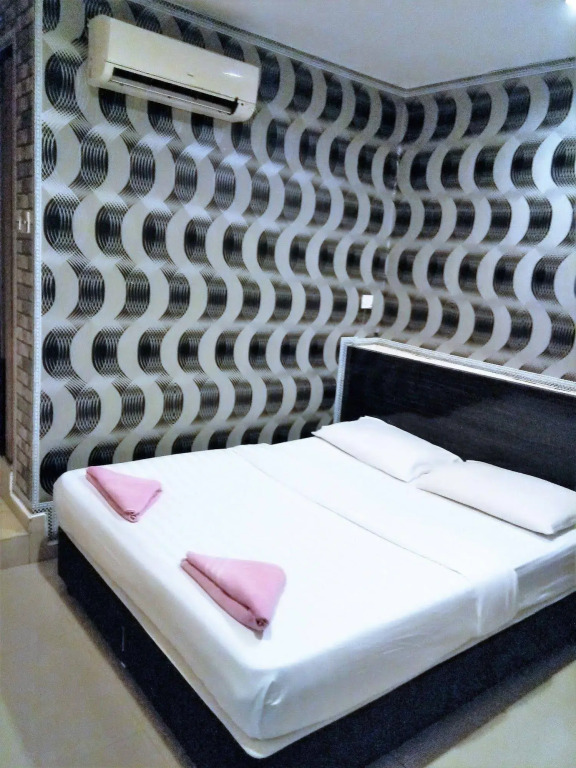 EZI HOTEL KLANG