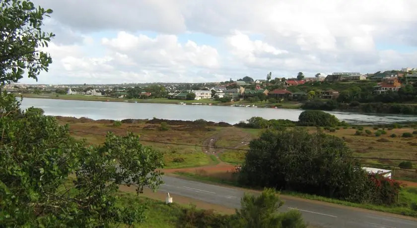 Stilbaai River Lodge